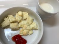 《離乳食完了期》おやつは、豆腐スコーンです。