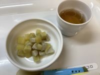 《離乳食後期》おやつは、さつまいも煮です。